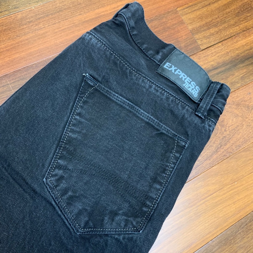 Express Jeans - Picture 2 of 6